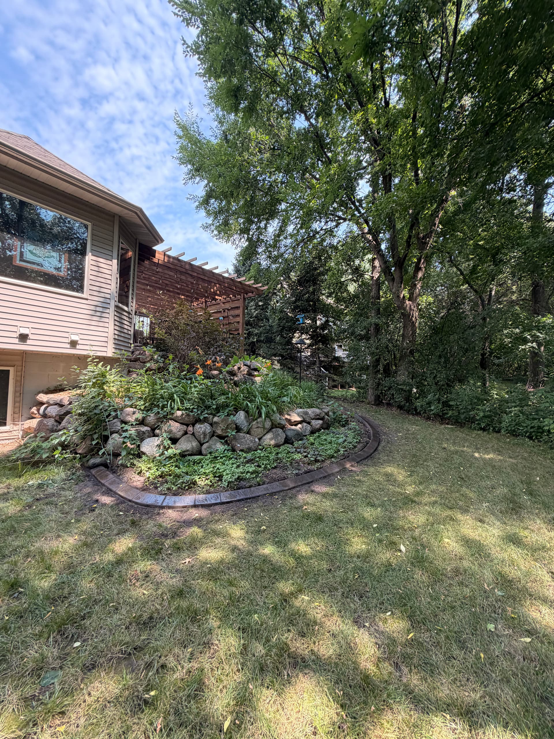 Gallery photos for Concrete Curb Landscape Edging in Elk River Minnesota: Image #5