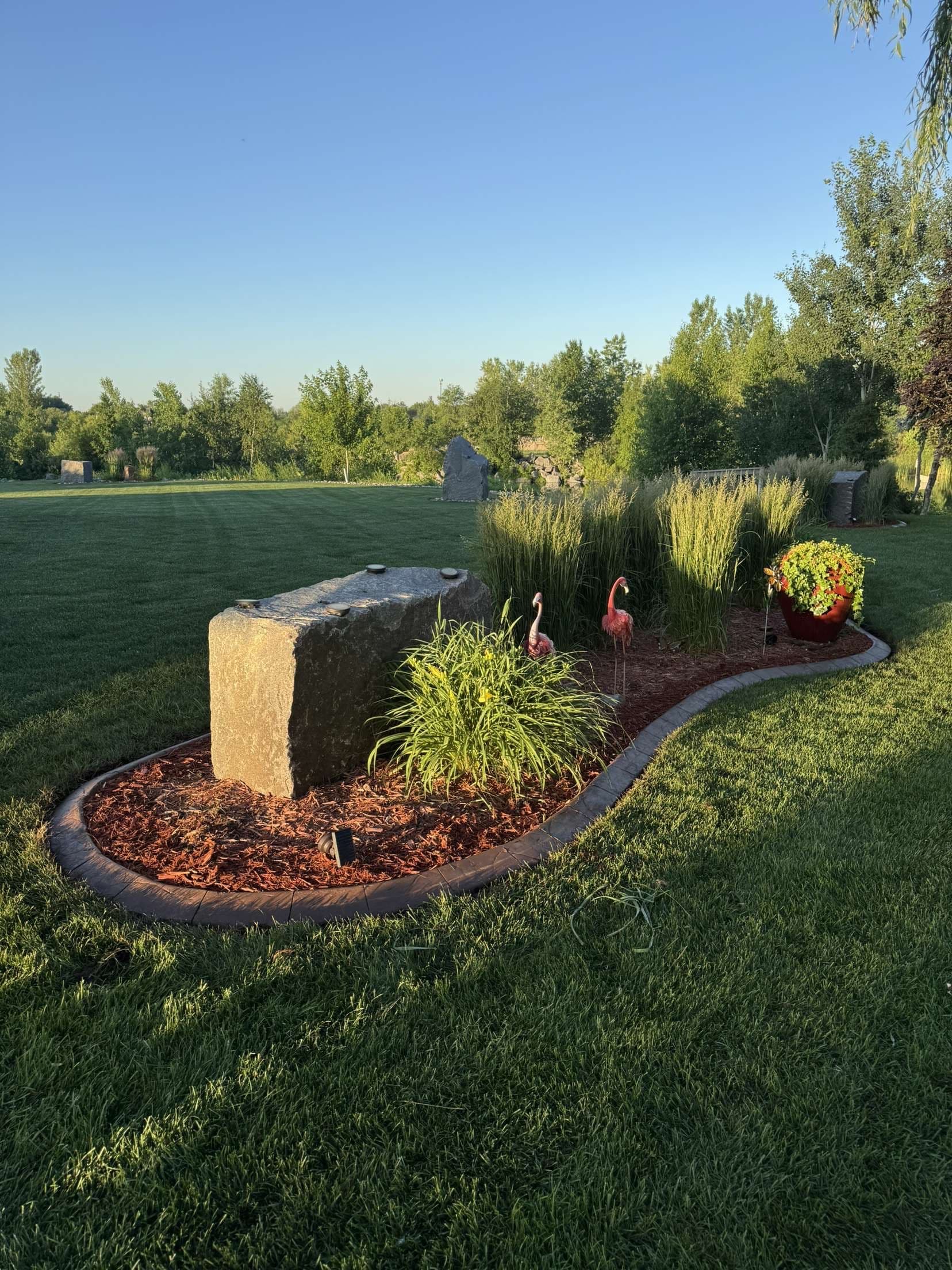 Stunning Decorative Curbing for Elegant Landscapes