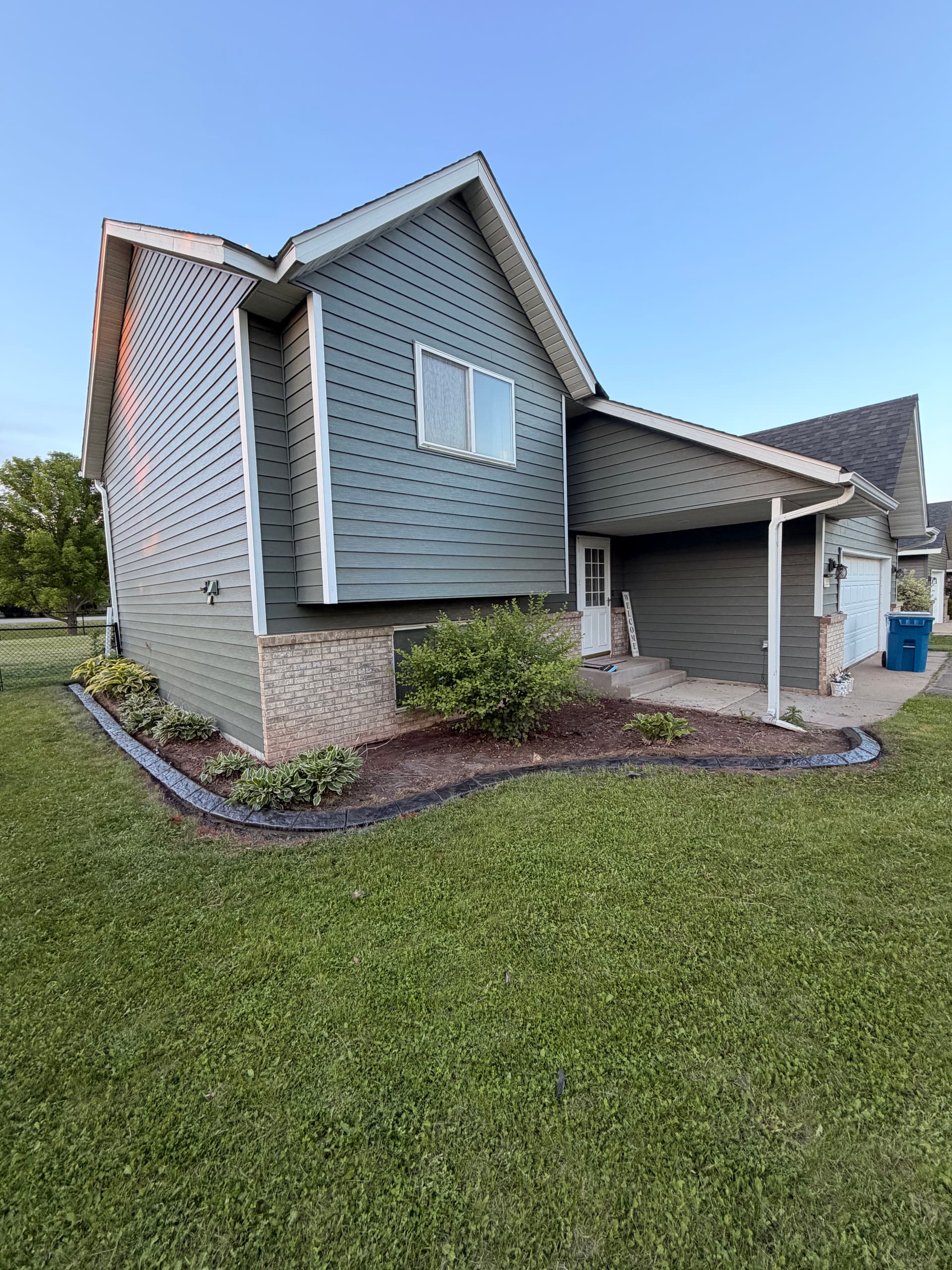Gallery photos for Concrete Curbing with Spanish Stamp in Sauk Rapids: Image #1