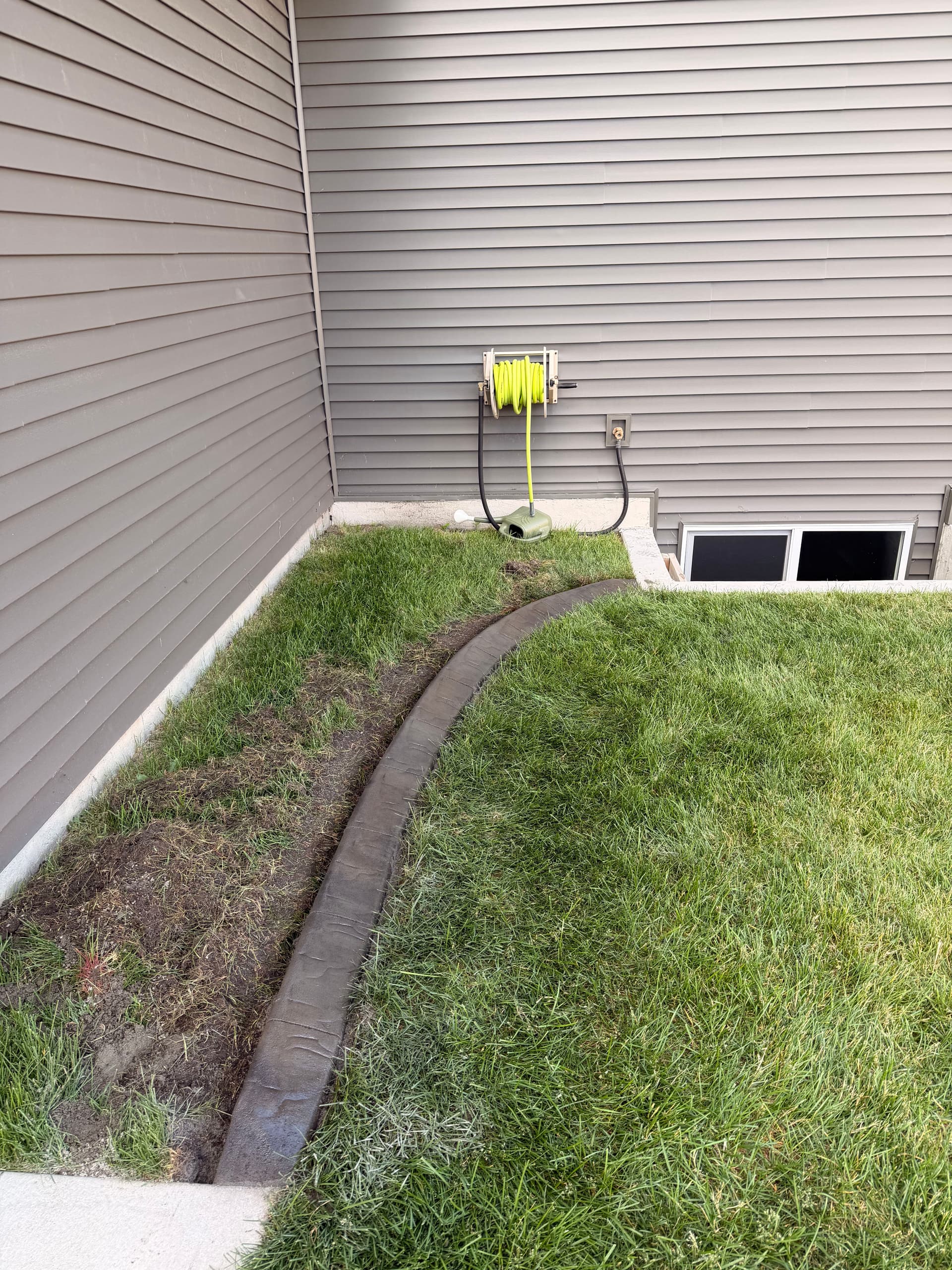 Gallery photos for Concrete Curbing Gives This Andover Home a Clean Finish: Image #5