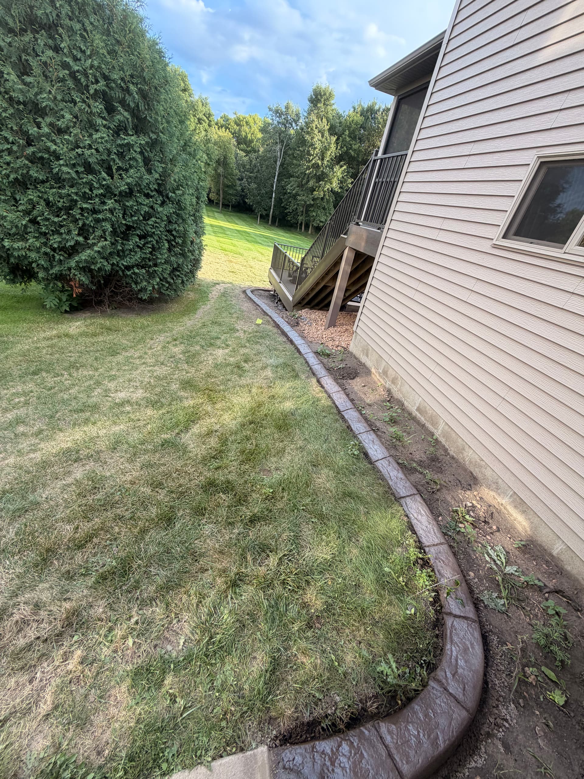 Gallery photos for Concrete Landscape Curbing Brings Clean Lines to Sartell Home: Image #3