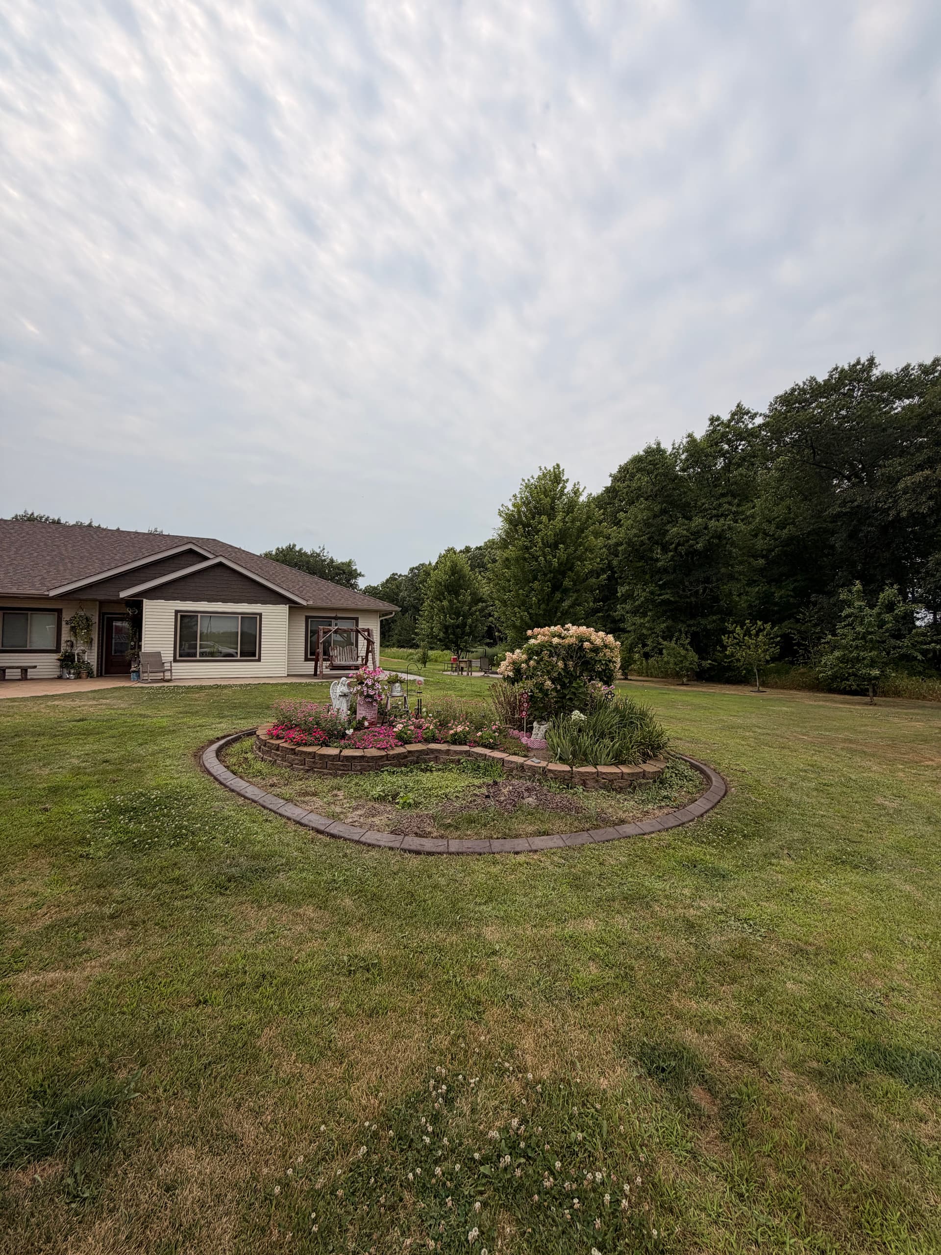 Gallery photos for Concrete Landscape Edging Done Right in Royalton Minnesota: Image #1
