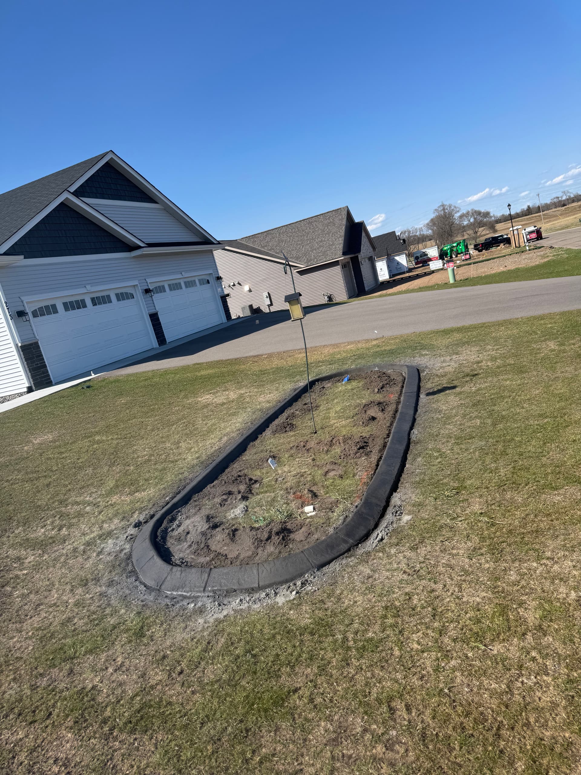 Gallery photos for Concrete Curbing at a Saint Cloud Golf Course: Image #1