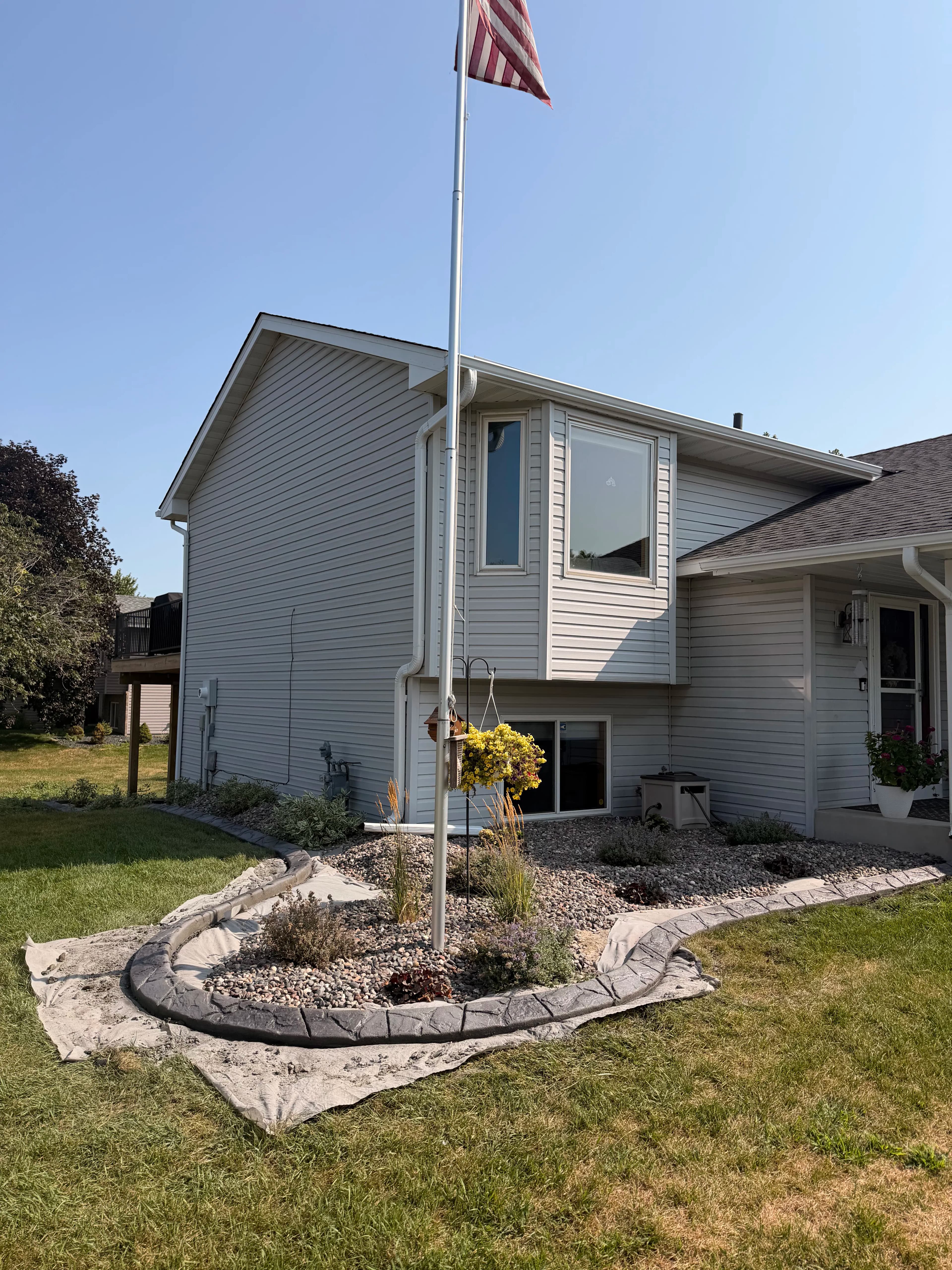 Project Concrete Curbing Gives Hugo MN Home Sharp, Low-Maintenance Borders image
