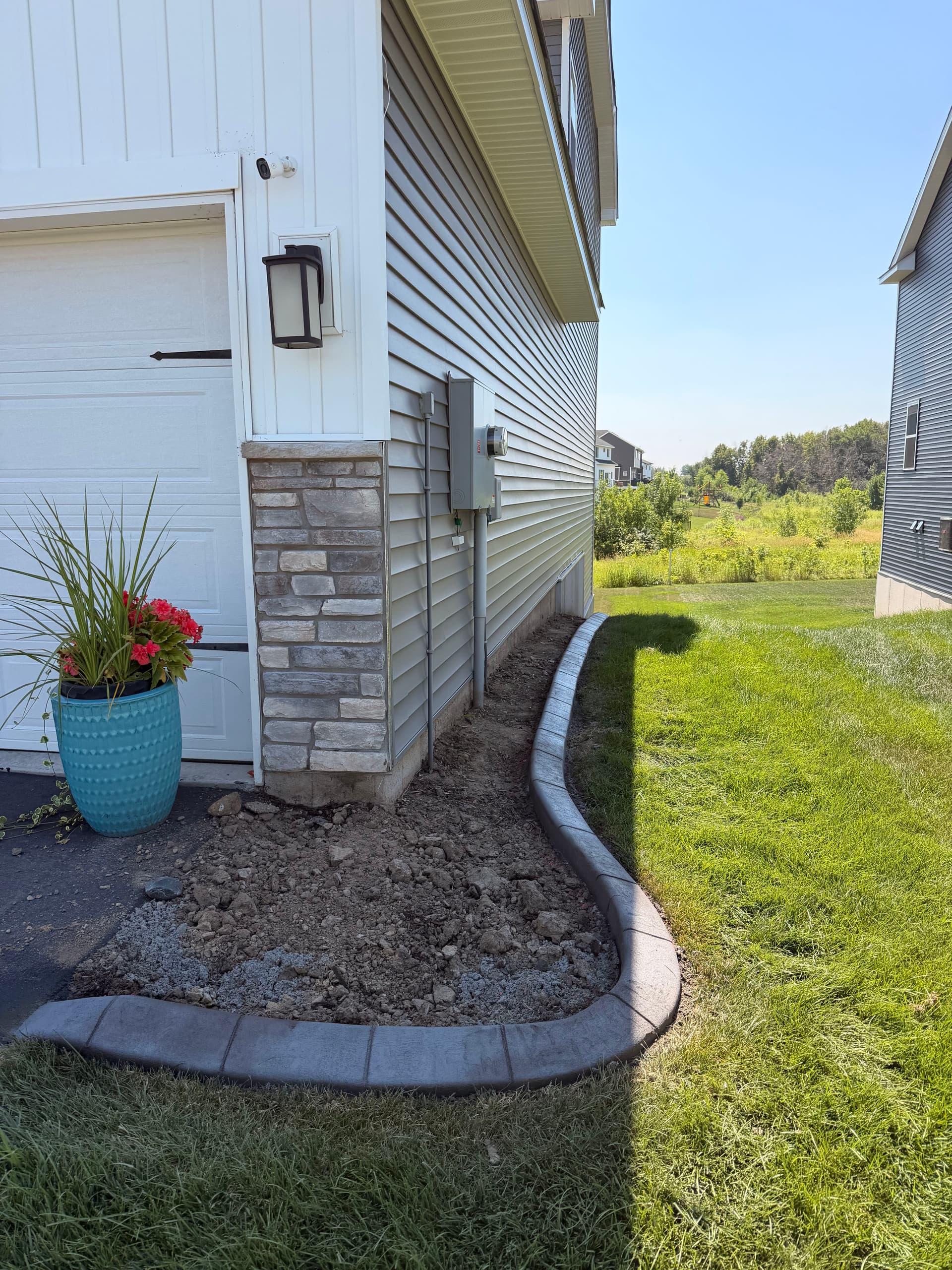 Gallery photos for Concrete Curb Landscape Edging in Hugo Minnesota: Image #4