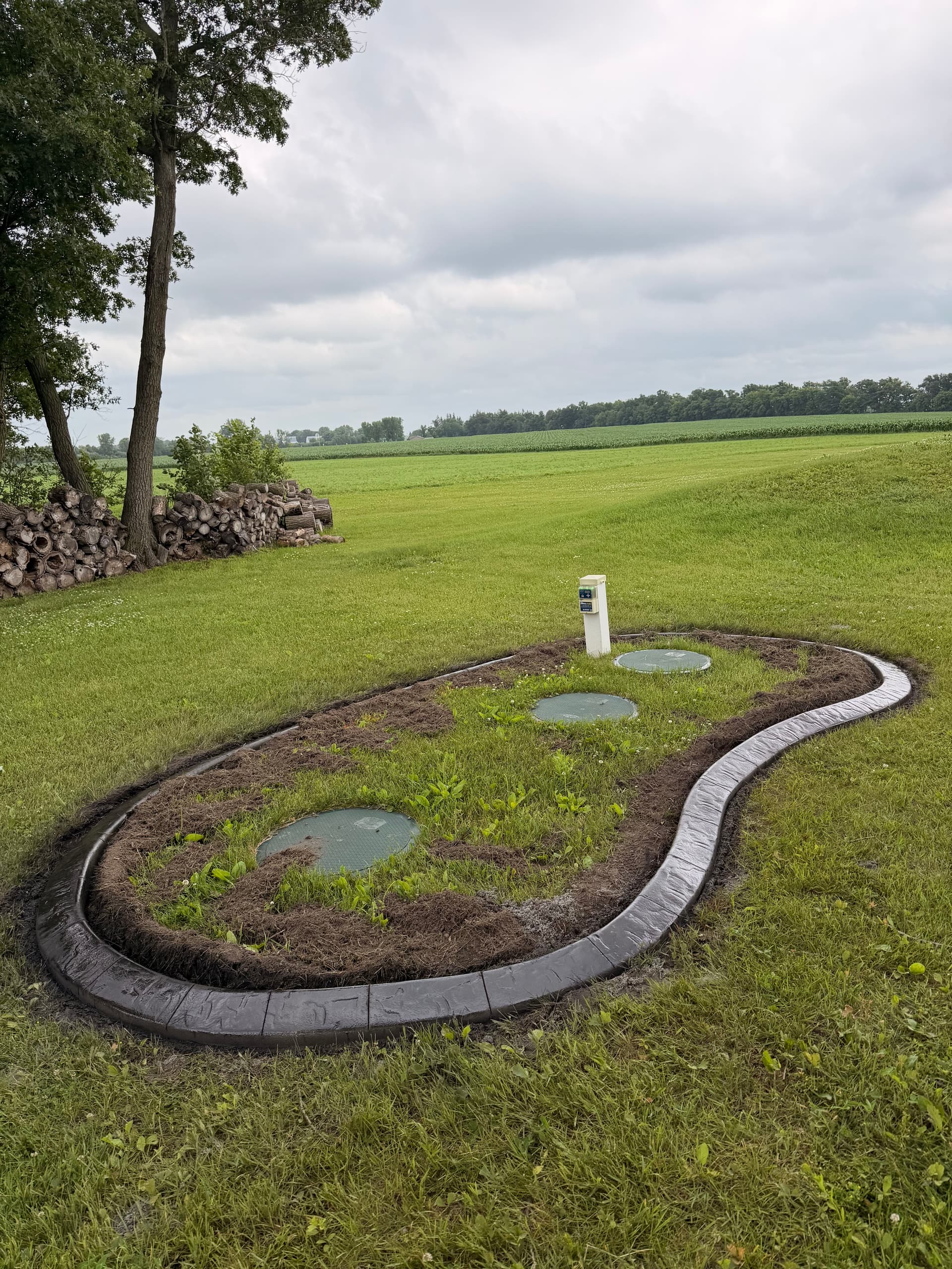 Gallery photos for Charcoal Concrete Curbing with Slate Stamp in Rice MN: Image #4