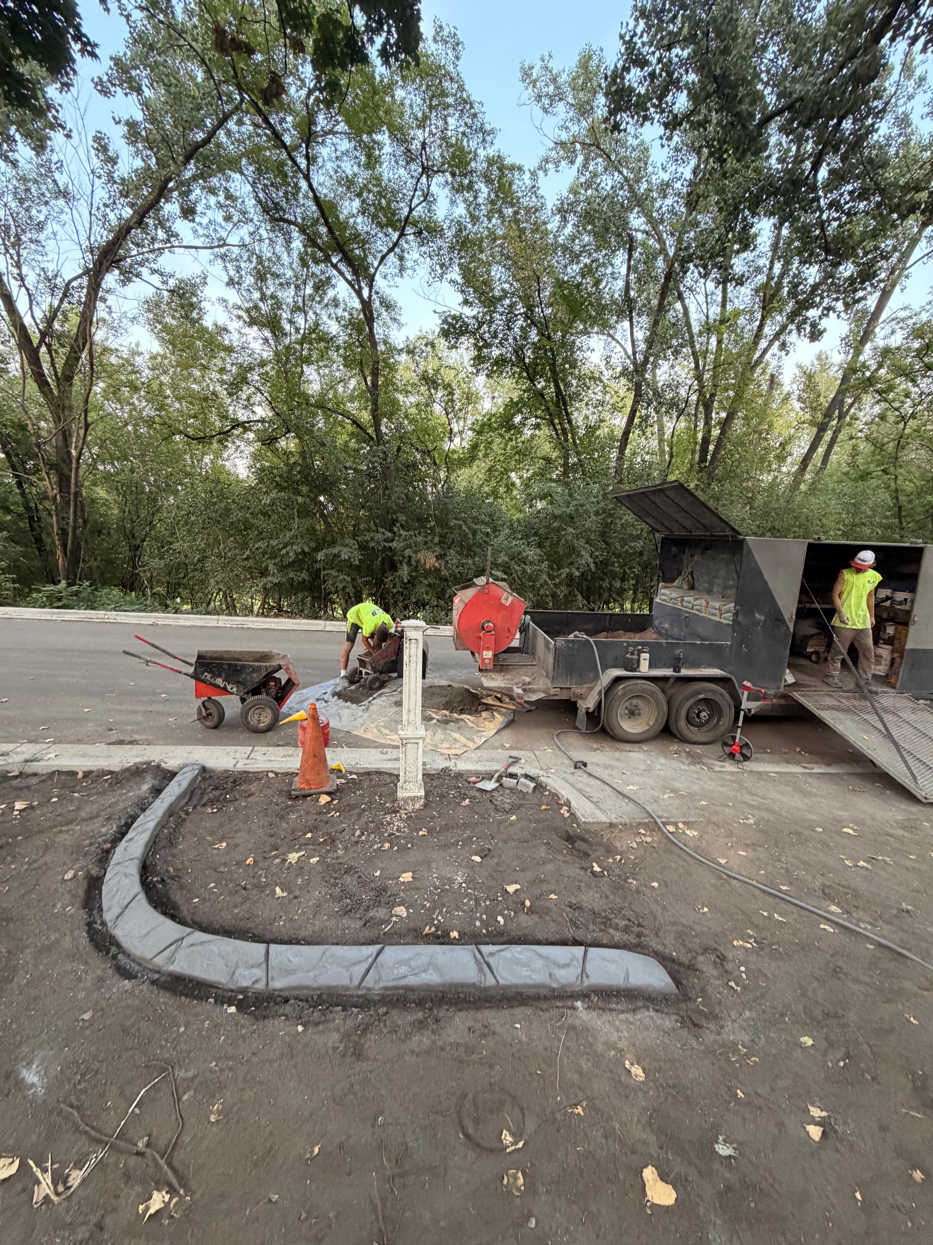 Project Concrete Curbing Install Gives Edina Yard Sharp, Lasting Definition image