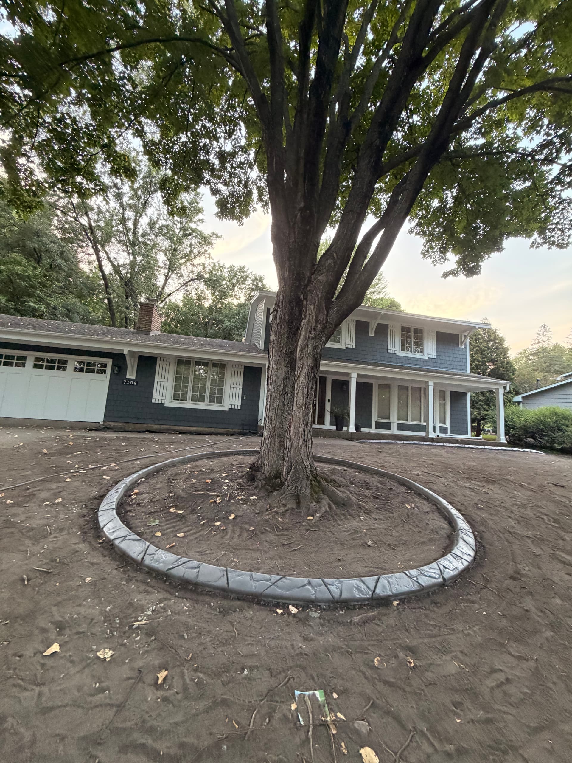 Gallery photos for Concrete Curbing Install Gives Edina Yard Sharp, Lasting Definition: Image #1