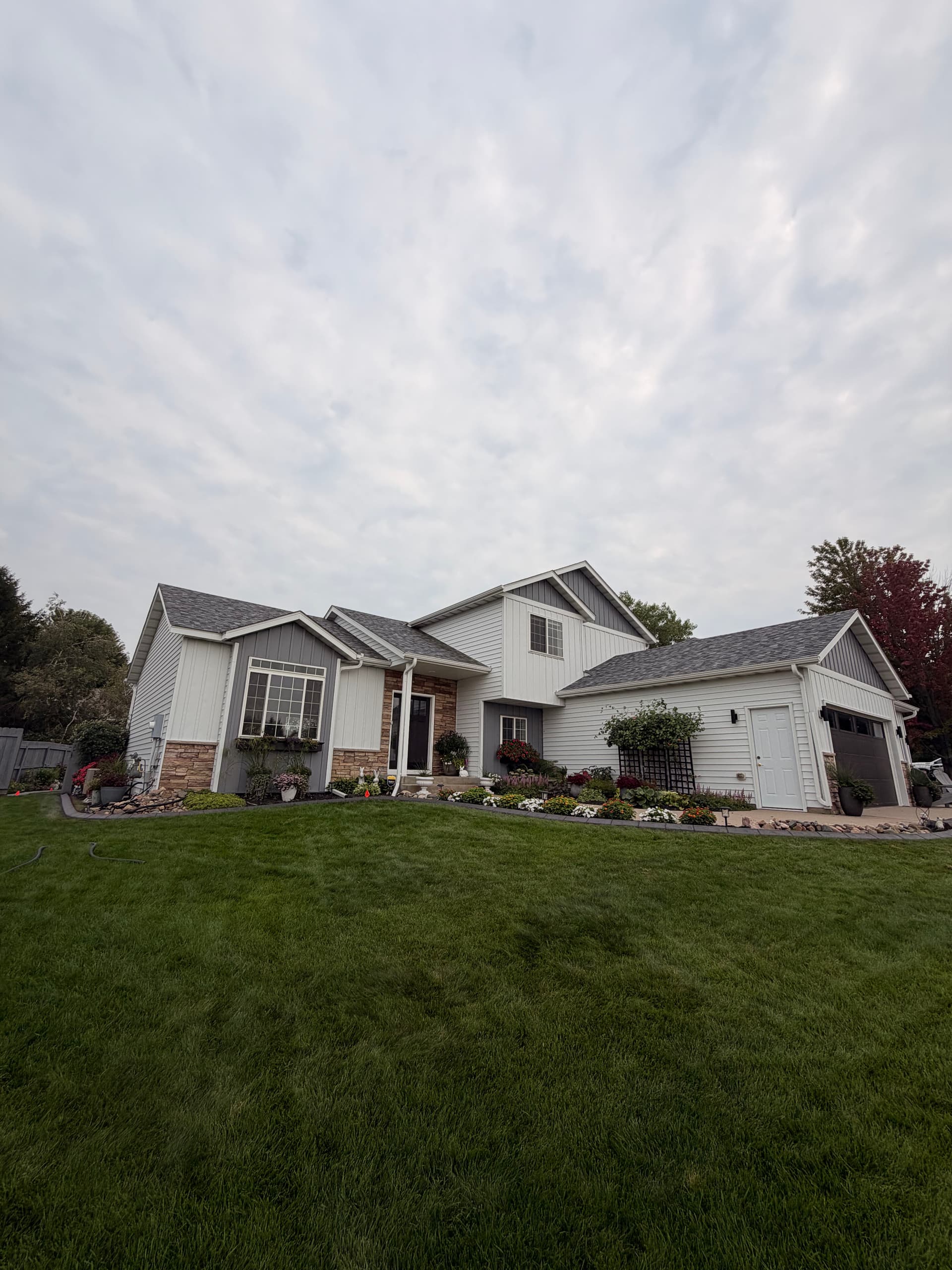Concrete Curbing Adds Sharp Definition in Sauk Rapids image